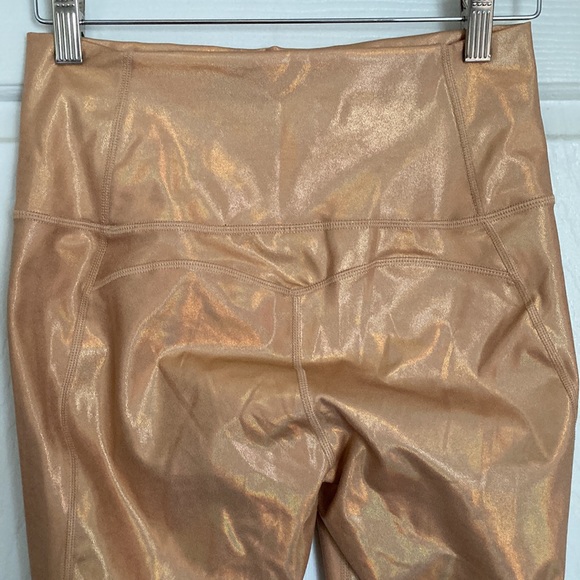 Fabletics PureLuxe Ultra High Waist 7/8 Iridescent Desert Leggings Medium NWT - Picture 8 of 11